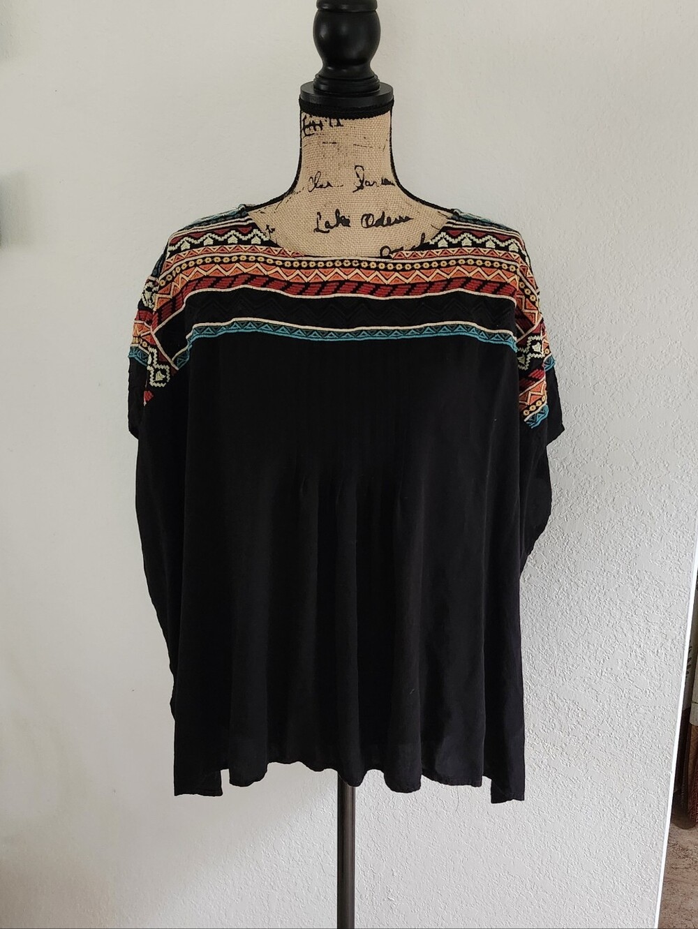 Andree Black Embroidered Tunic Top Sz 1X